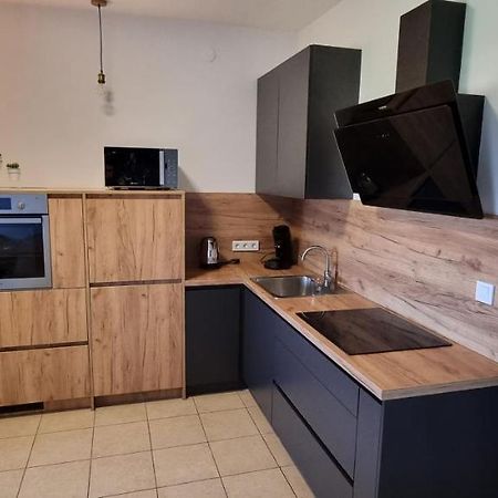 Appartamento Oaza Klara Karlovac Esterno foto