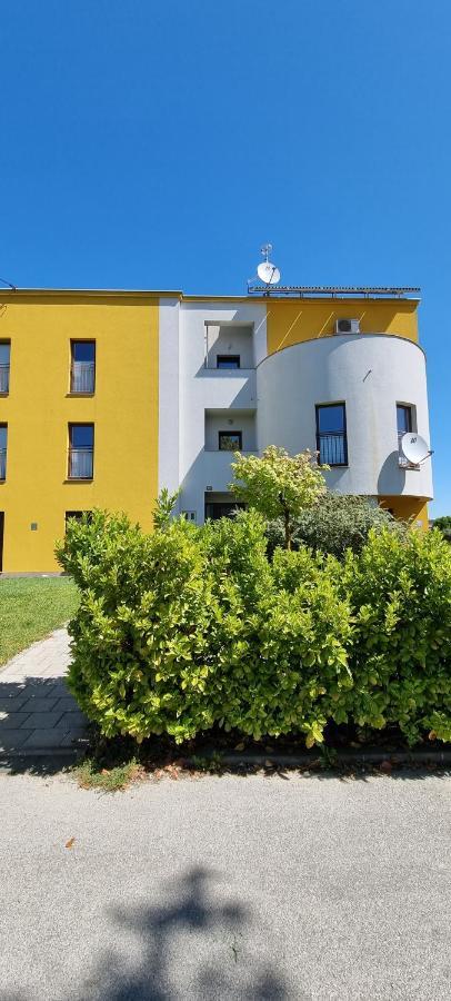 Appartamento Oaza Klara Karlovac Esterno foto